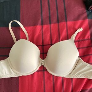 Aerie Nude color TShirt bra. Full coverage.